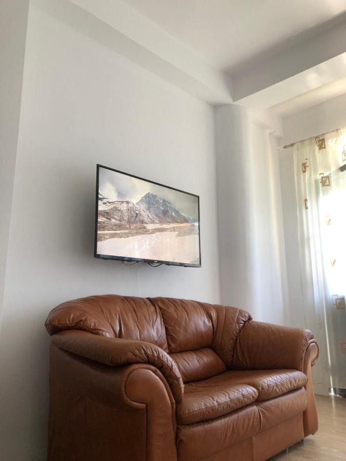 Holiday Apartment Tirana Esterno foto